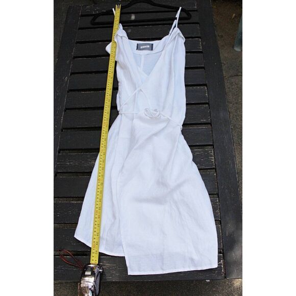 Reformation - "Cruz" Wrap Dress in White Linen, size Small #14 - Picture 5 of 12